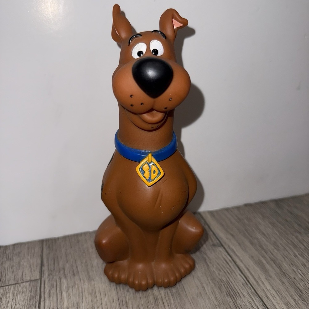 Vintage Scooby-Doo Bubble Bath And Bottle From 2000 9" Vinyl Figure Display